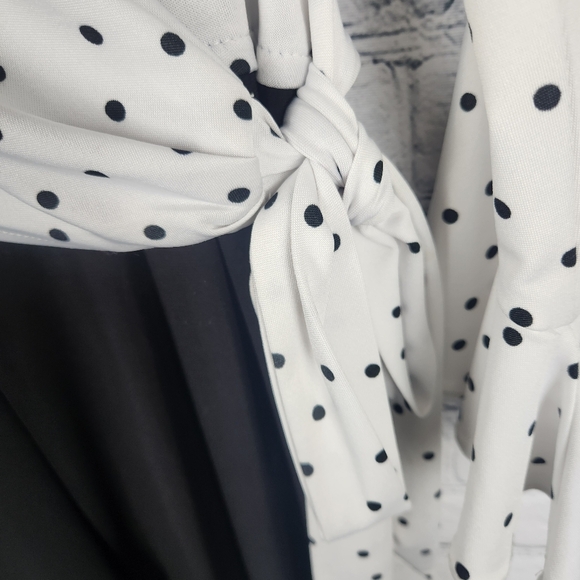 Emma & Michelle Size M Polka Dot Wrap Top Jumpsuit - Picture 3 of 6